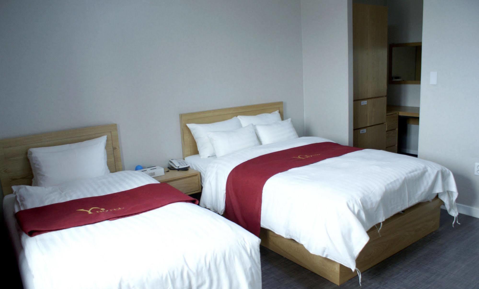Y Ocean Hotel Йосу Экстерьер фото